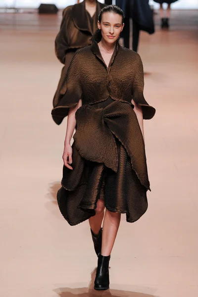 Look 41